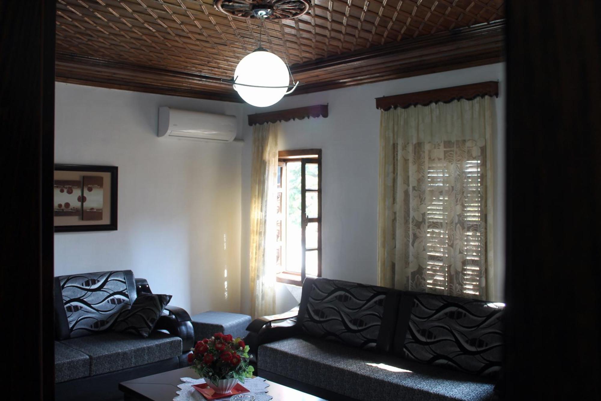 Tomor Shehu Guest House Berat Kültér fotó