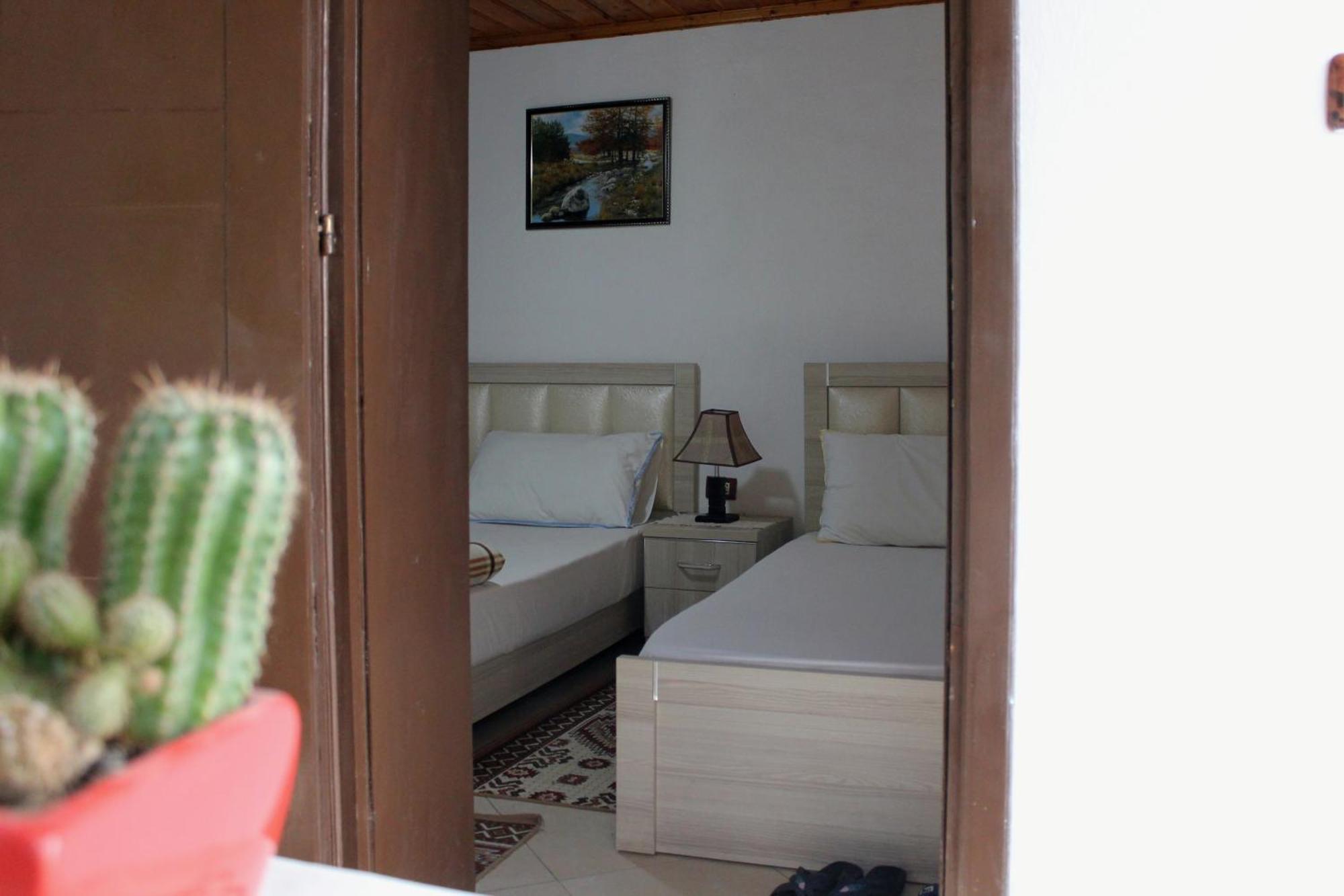 Tomor Shehu Guest House Berat Kültér fotó